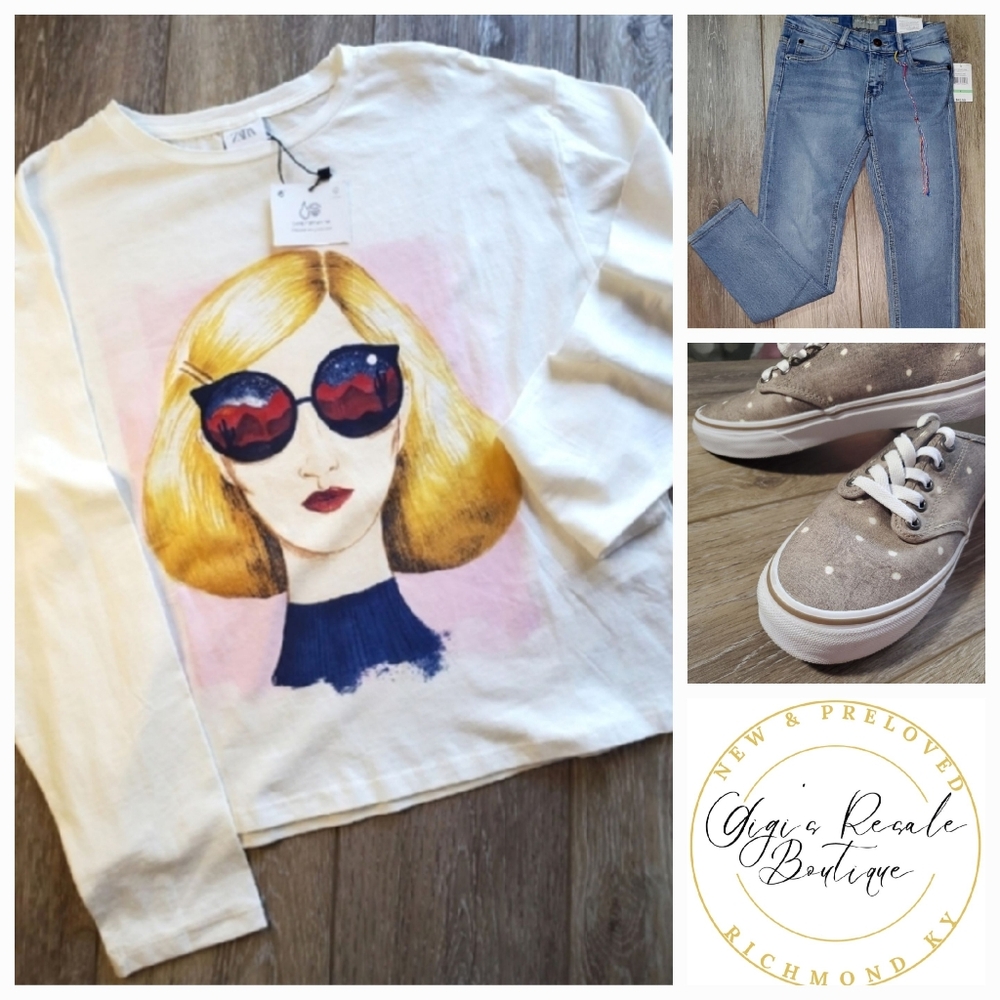 This Zara graphic tee, skinny jeans and Van tennies would make a cute outfit!